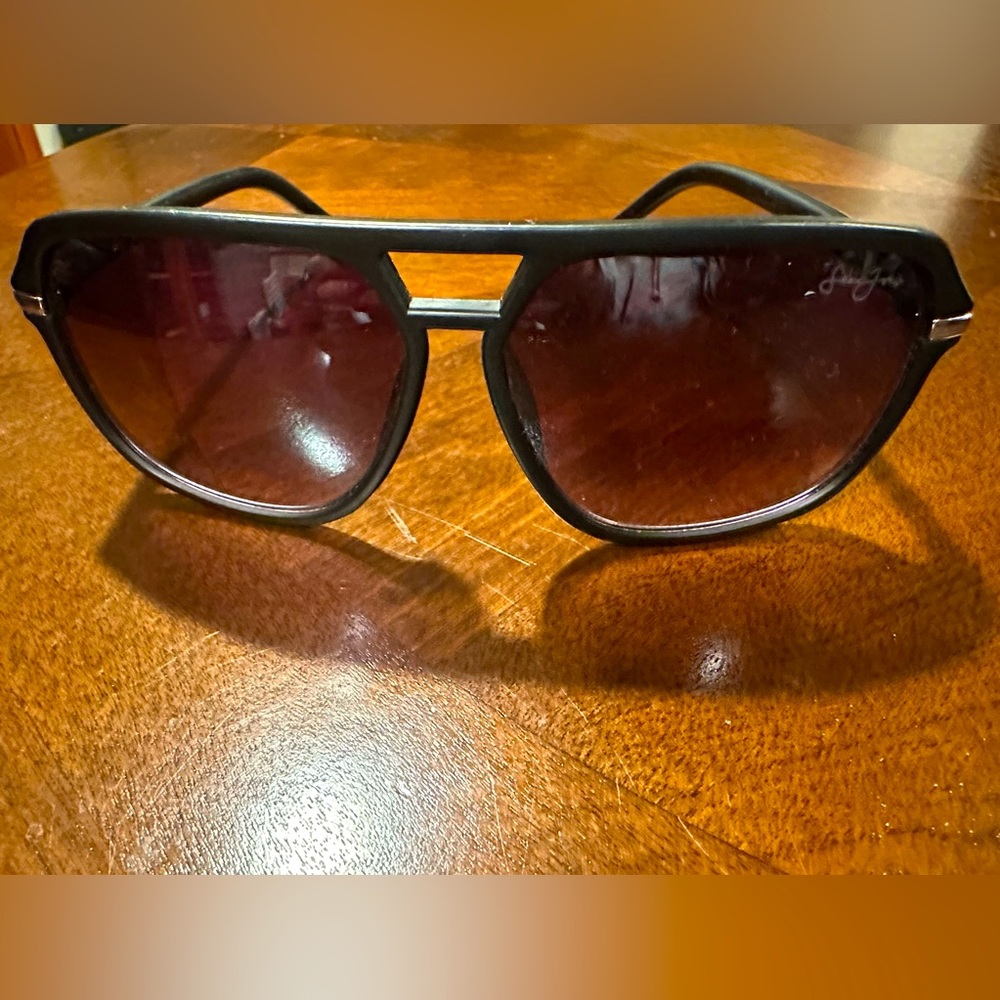 Sean John Aviator Oval Women’s Black Sunglasses SJS1003CE 002